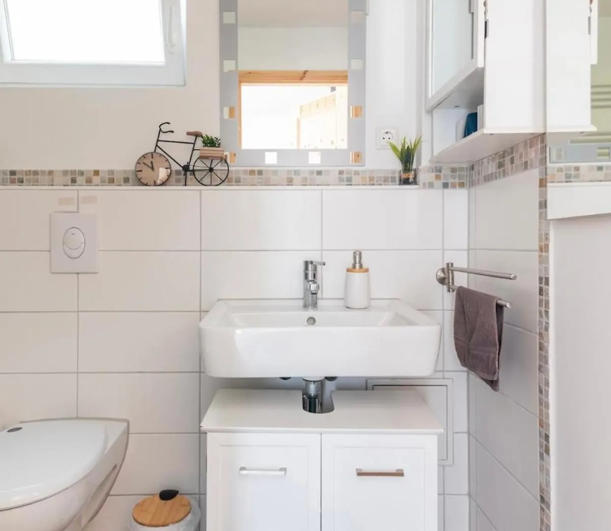 Private Room With Terrace And Separate Entrance - Shared Bathroom &Kitchen Berlin