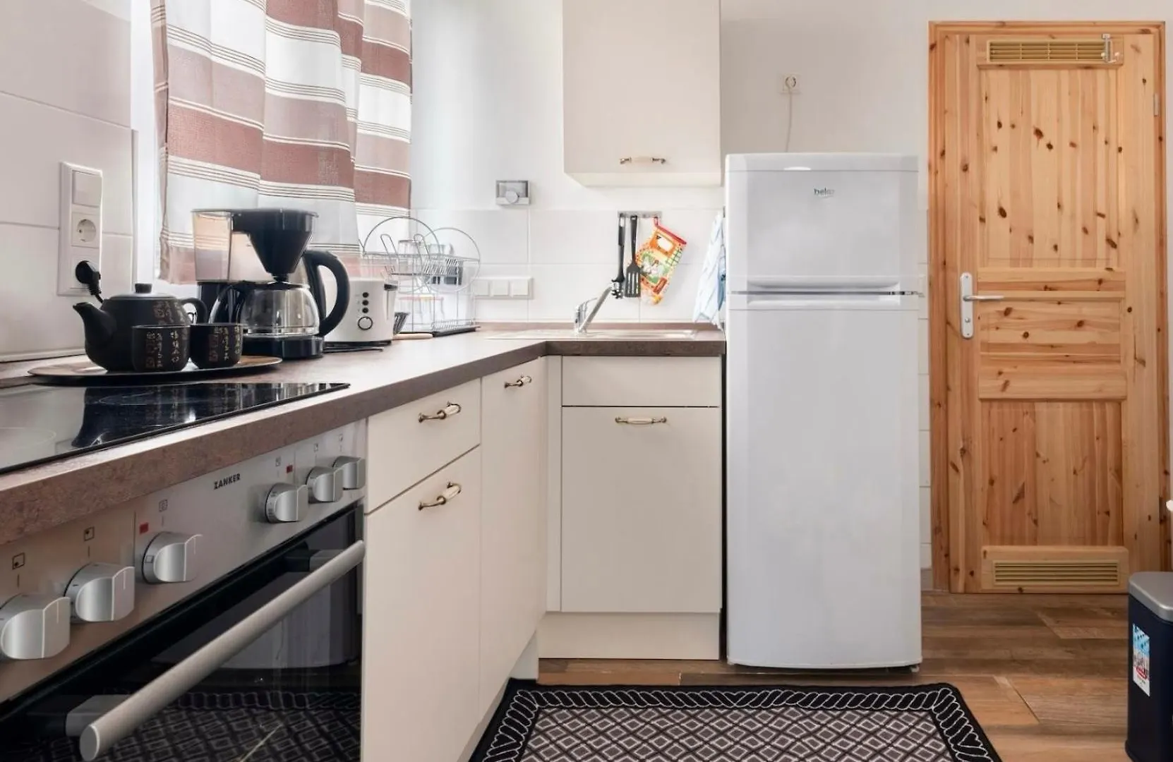 Private Room With Terrace And Separate Entrance - Shared Bathroom &Kitchen Berlin Germany