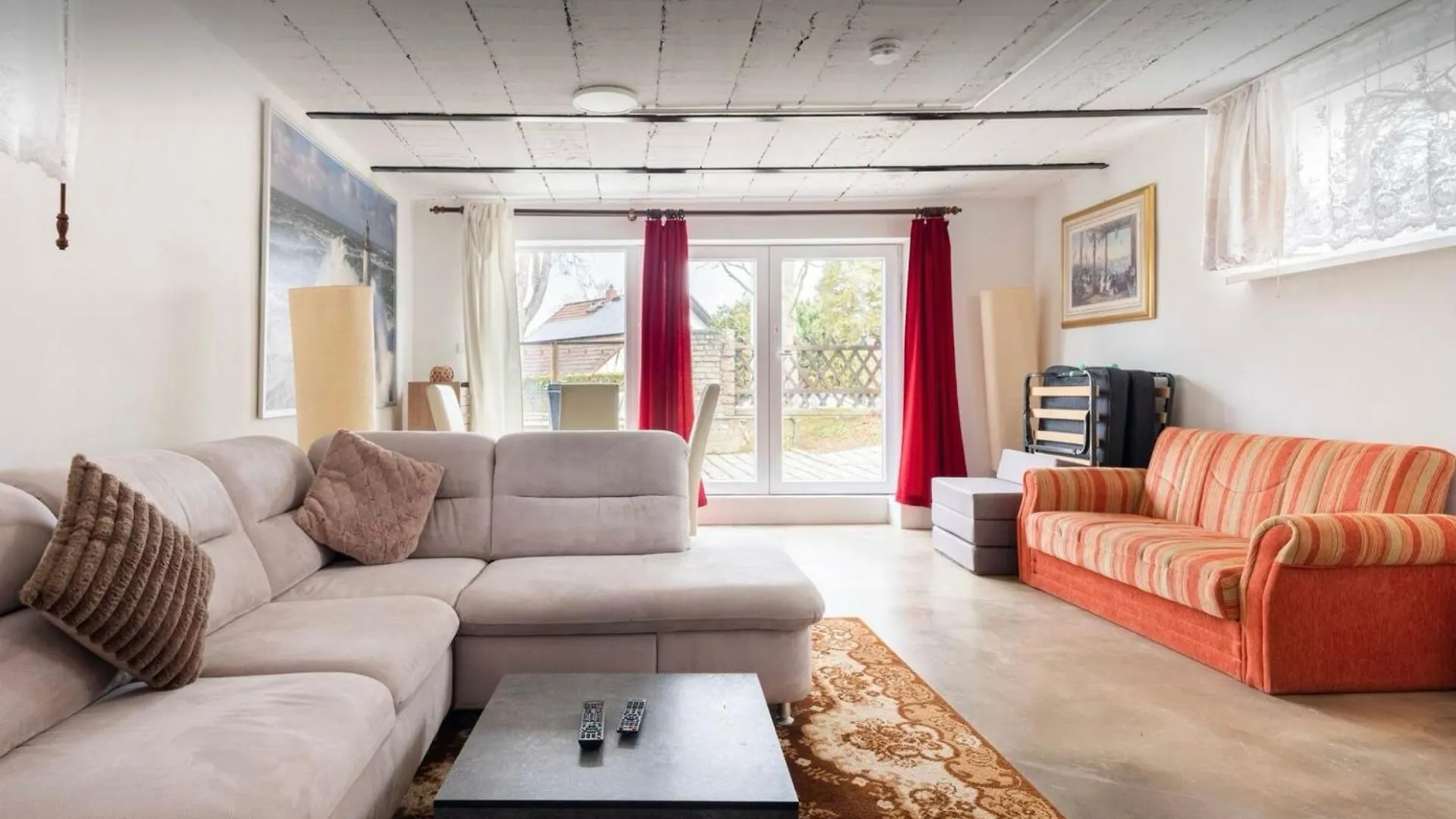 Homestay Private Room With Terrace And Separate Entrance - Shared Bathroom &Kitchen Berlin