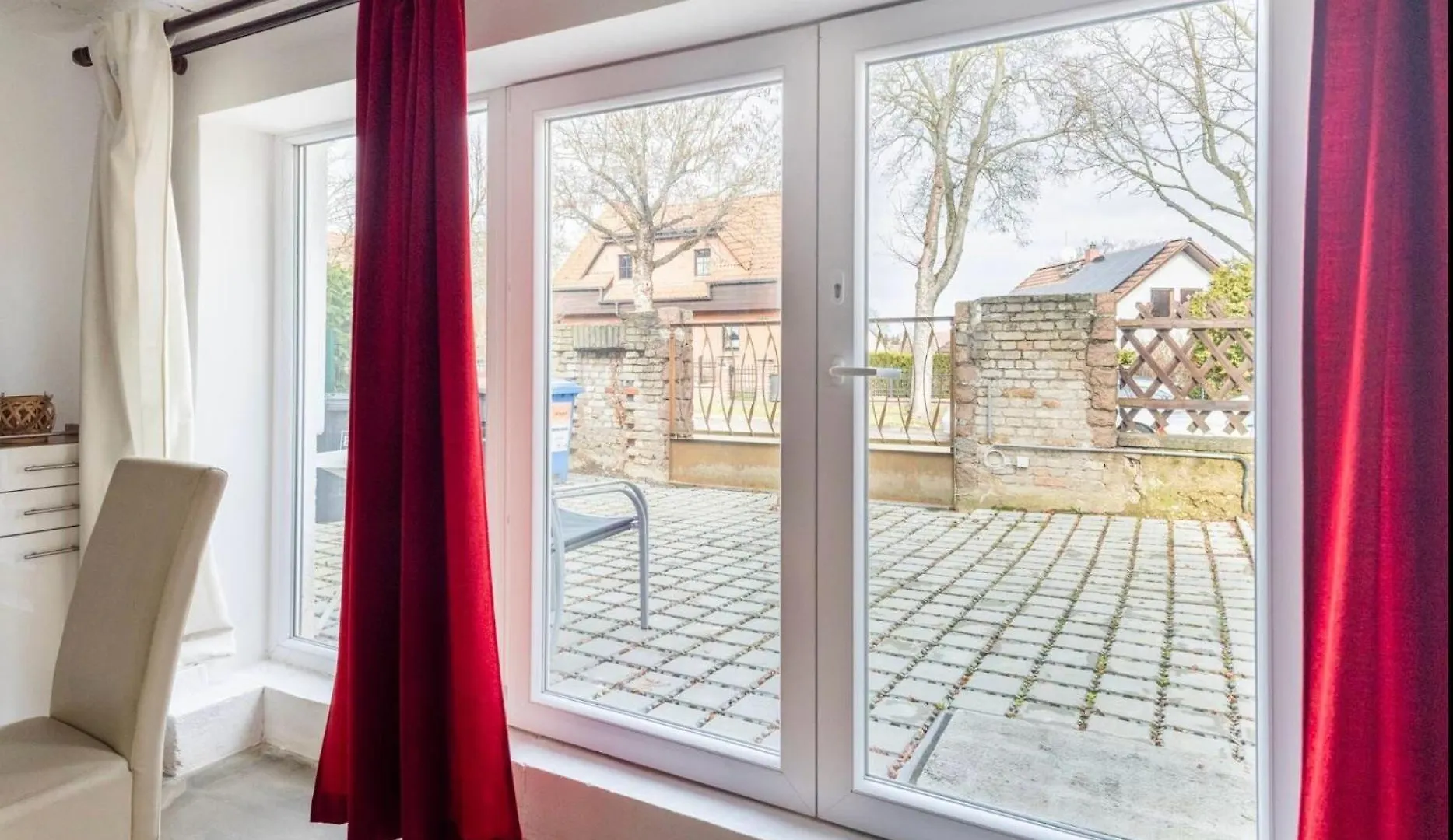 Homestay Private Room With Terrace And Separate Entrance - Shared Bathroom &Kitchen Berlin